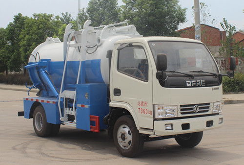 新疆石河子?xùn)|風(fēng)多利卡4方餐廚垃圾車 城市潔凈的可靠伙伴